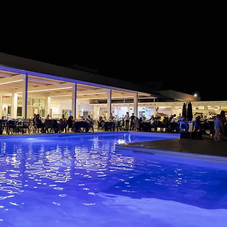Hotel Cristallo Paestum 3*
